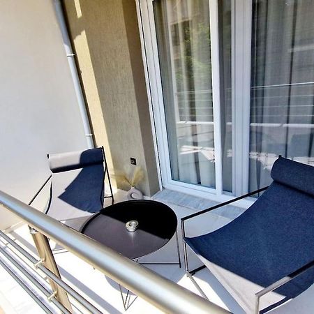 8 Blocks Apartments 1A Alexandroupoli Bagian luar foto