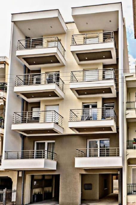 8 Blocks Apartments 1A Alexandroupoli Bagian luar foto