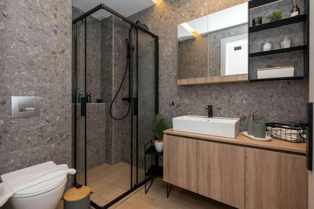 8 Blocks Apartments 1A Alexandroupoli Bagian luar foto