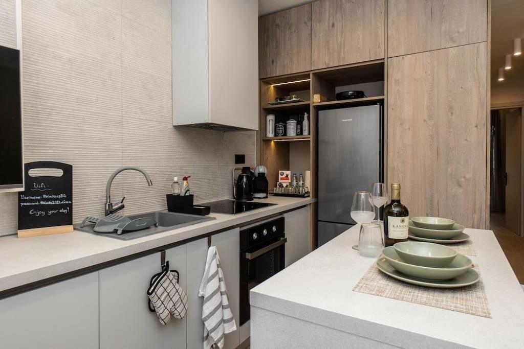 8 Blocks Apartments 1A Alexandroupoli Bagian luar foto