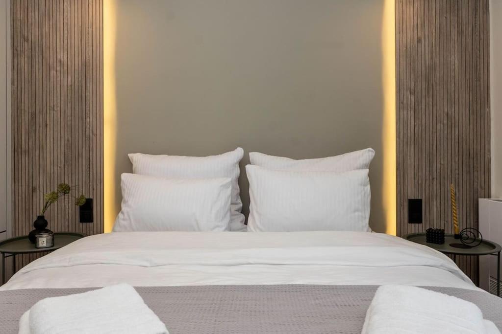 8 Blocks Apartments 1A Alexandroupoli Bagian luar foto